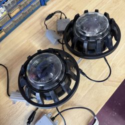 Jeep Wrangler Morimoto Super7 Headlights