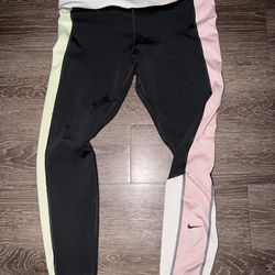 Nike leggings