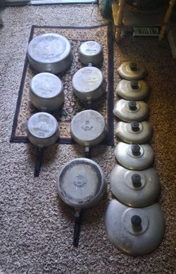 Vintage Magnalite cookware set (60 yo)