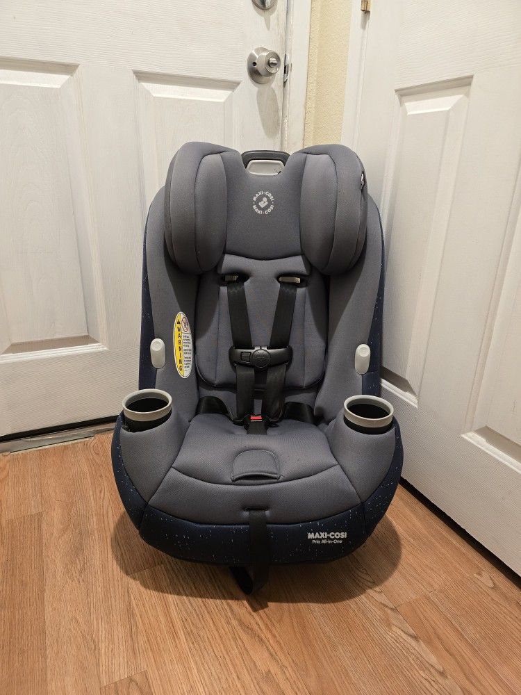 Maxi-Cosi Pria All-in-One Convertible Car Seat