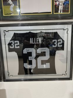 Raiders Marcus Allen Framed /Autographed Jersey