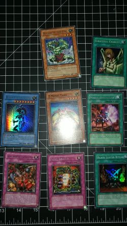 Random YuGiOh card lot/deck