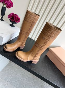New Winter Women’s Designer Shoes