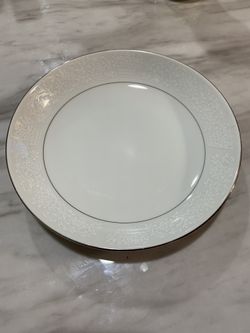 Slightly Deep Plates 8”