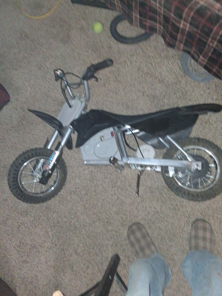 Electric Mini Razor Frame Electric Mini Razor Dirt Bike With Charger for Sale in Las Vegas, NV ...