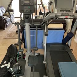 Life Fitness 2 Machines For $400 For Both !     Excellent Conditions …$3800 When New 