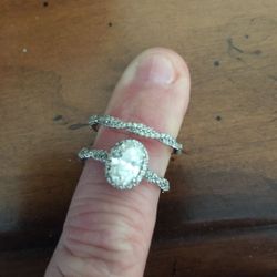1 1/2 Carat Diamond Engagement Ring With Matching Wedding Ring 