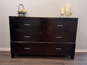 Dark wood 6 Drawer Dresser