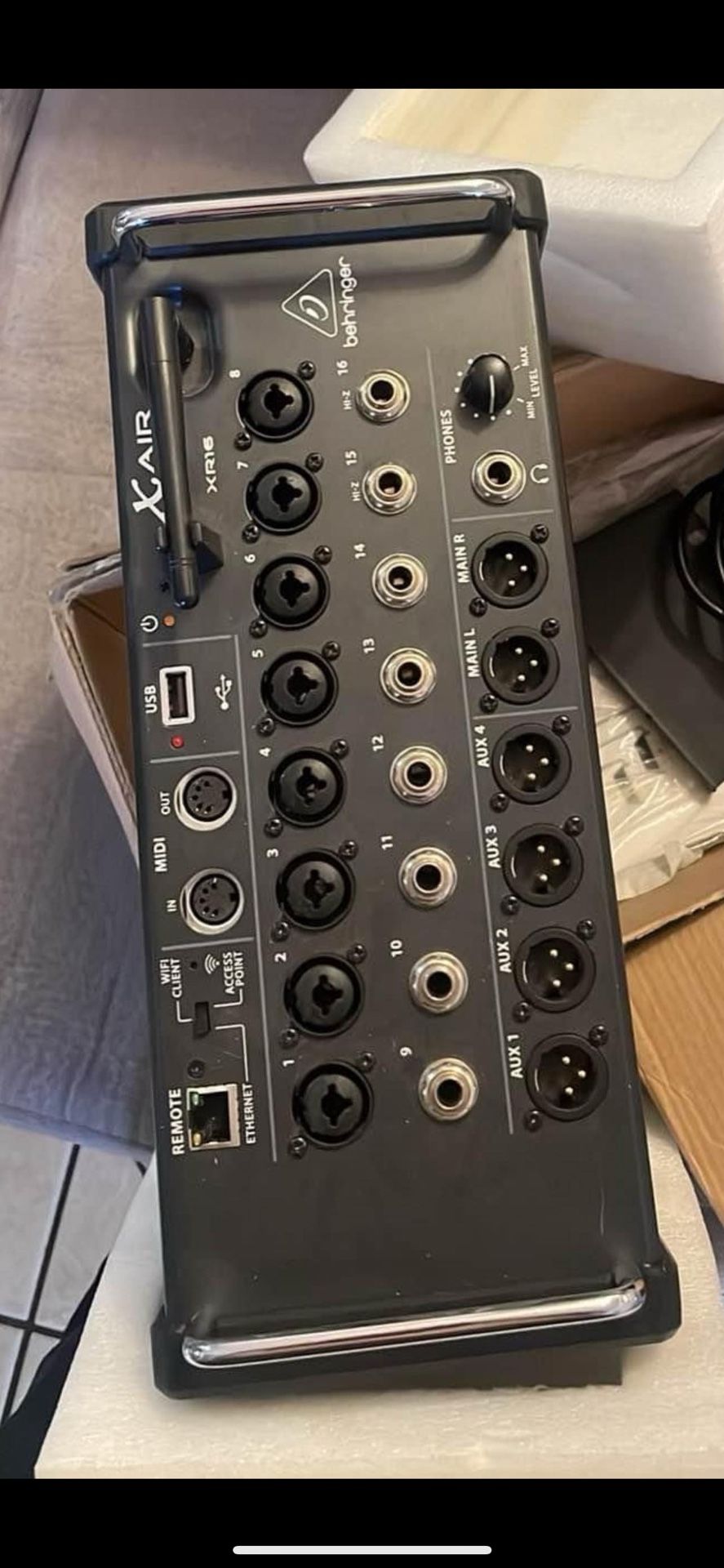xr16 digital mixer