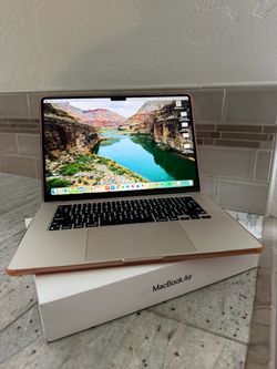 MacBook Air starlight 2024 15 inch M3