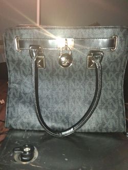 Noble Exchange handbag/Purse Brand New
