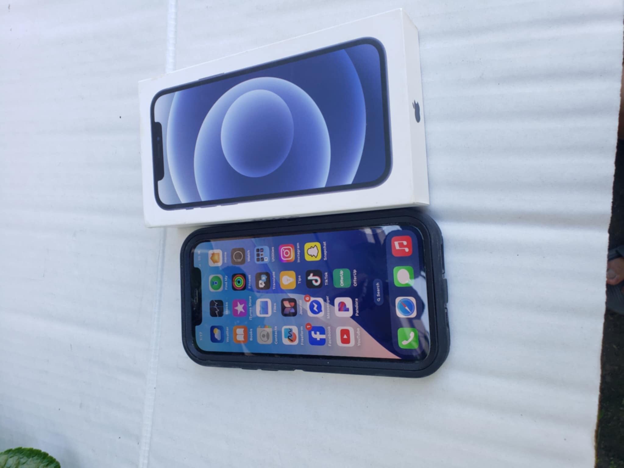Brand new in box open box 0 scratches 0 dents 0 cracked is unlocked to all carrier original boost mobile is unlocked IPHONE 12 128GB black $340! Brand