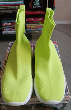 ALDO Lime Green laceless sock sneakers size 6.5.