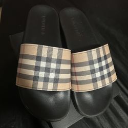 Burberry men’s slides