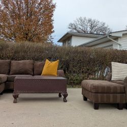 🛋️ Cindy Crawford Collection Sectional, Sofa And Ottoman + Free Delivery