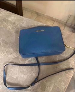 Michael Kors Detroit lions blue color crossbody with gold chain