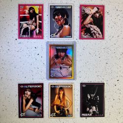 ESCO Rockstar LISA #22 Gold Holofoil Parallel Serial Numbered 021/250 PLUS 12 BONUS CARDS