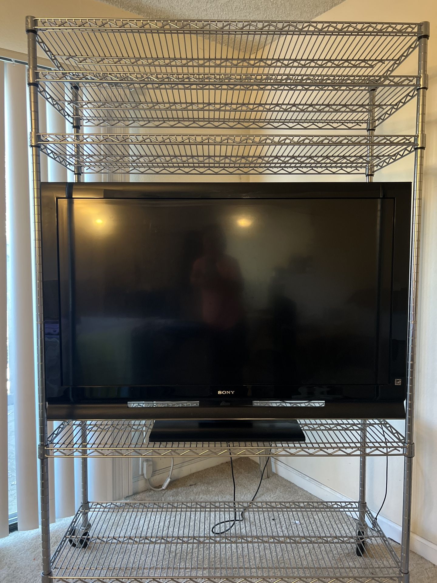 Sony Bravia KDL-52S4100 for Sale in Irvine, CA - OfferUp
