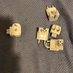 Apple World Travel Plug Adapter Kit – 5 Plugs (KOR/AUS/EUR/CHH/BRA)