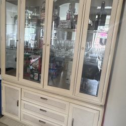 Seamans Furniture China Cabinet