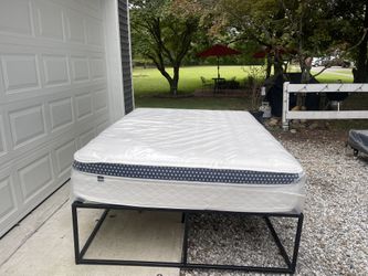 WinkBed Queen Mattress 