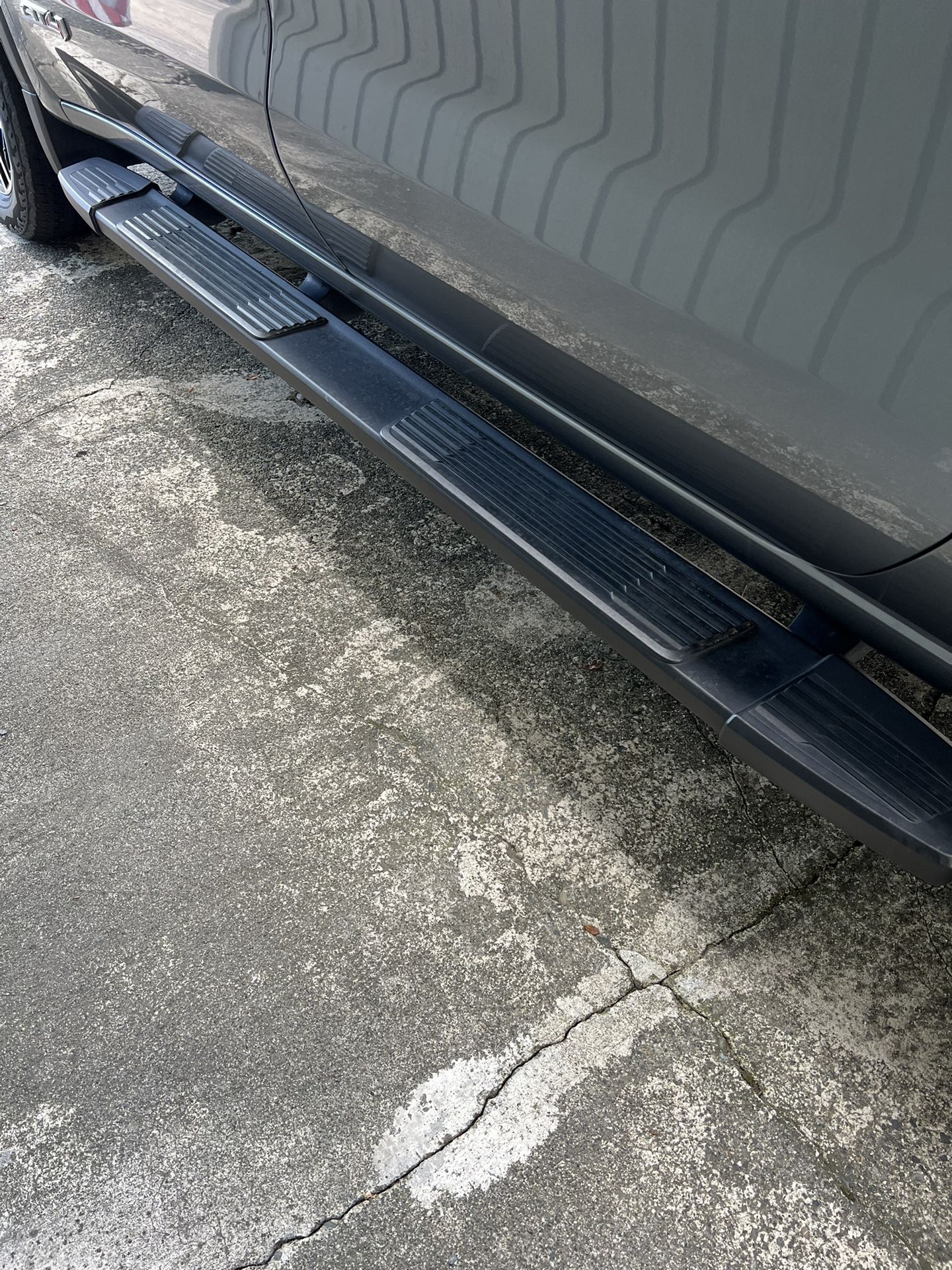 2020 GMC Sierra 1500 Left Side Running Board
