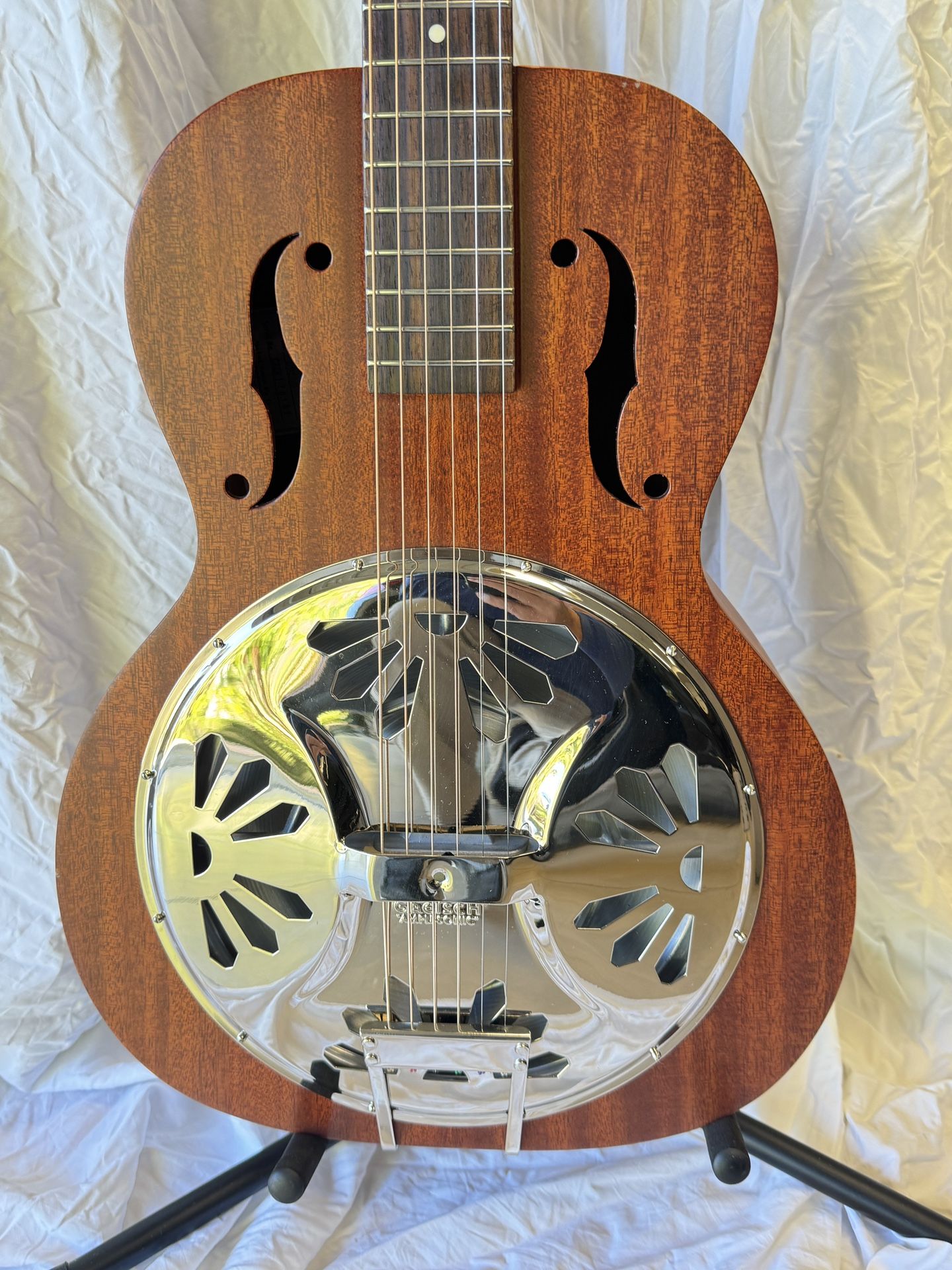 Gretsch G-9200 Boxcar Round-Neck Resonator Guitar