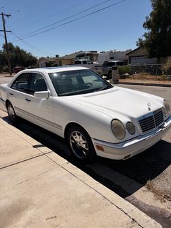 1997 Mercedes Benz e320