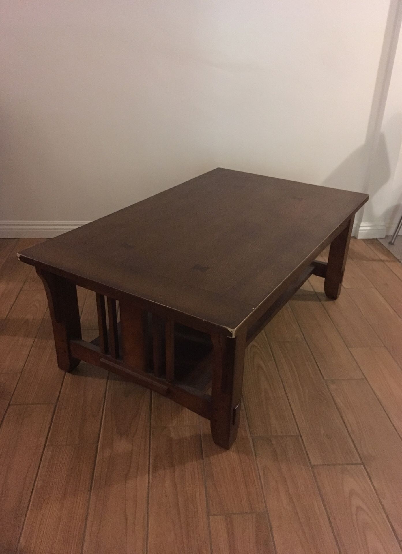 Coffee table 25$
