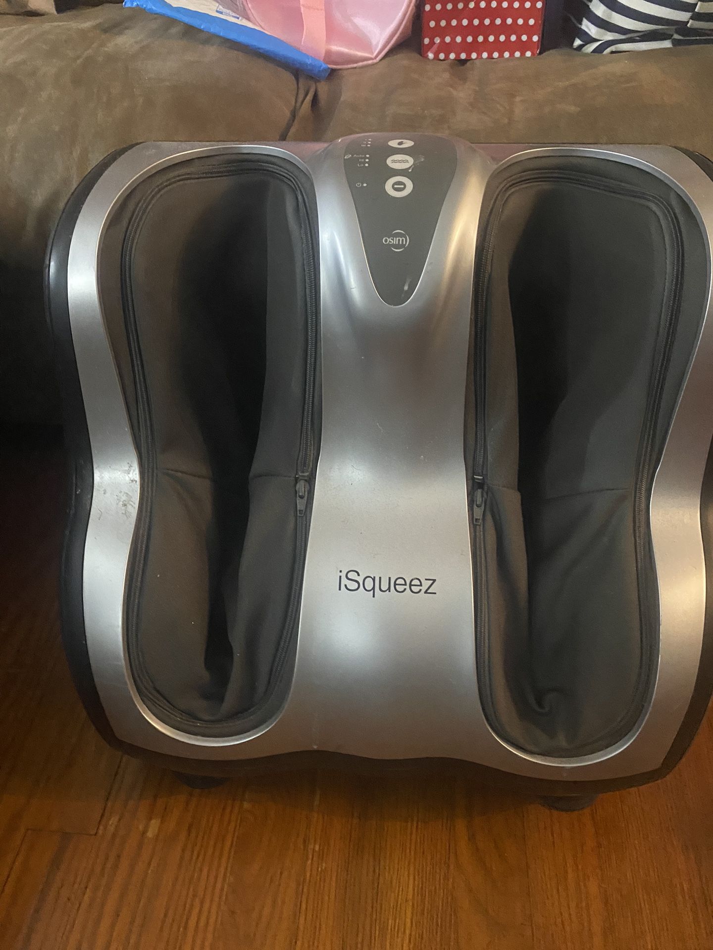 OSIM iSqueez Foot and Calf Massager