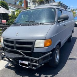 2003 Dodge Ram Van