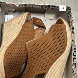 Women’s Wedge Sandals 