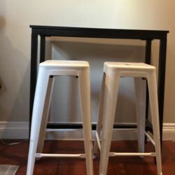 High Table and Stools 