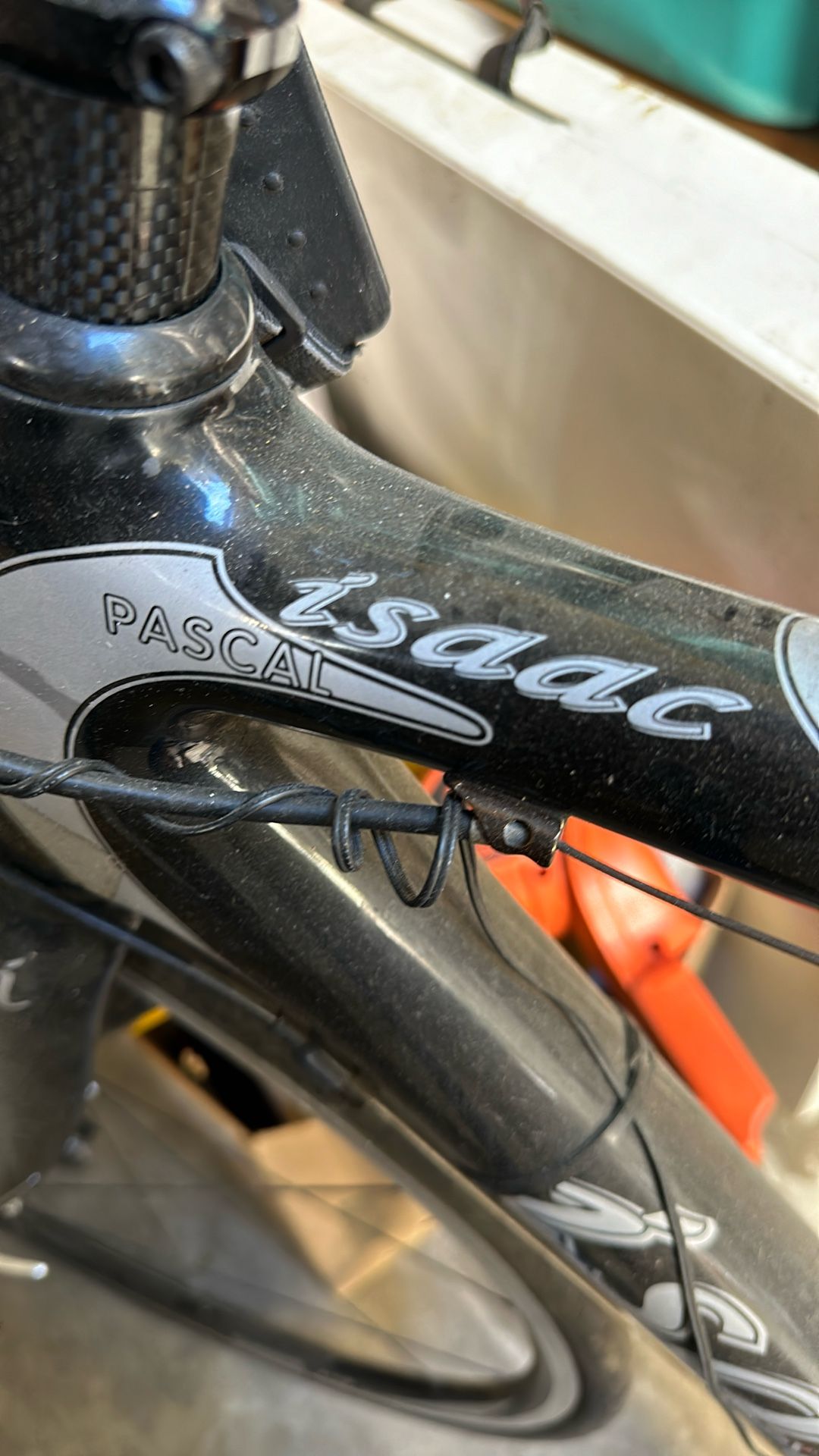 Full CARBON FIBER ROAD BIKE “ISAAC PASCAL”
