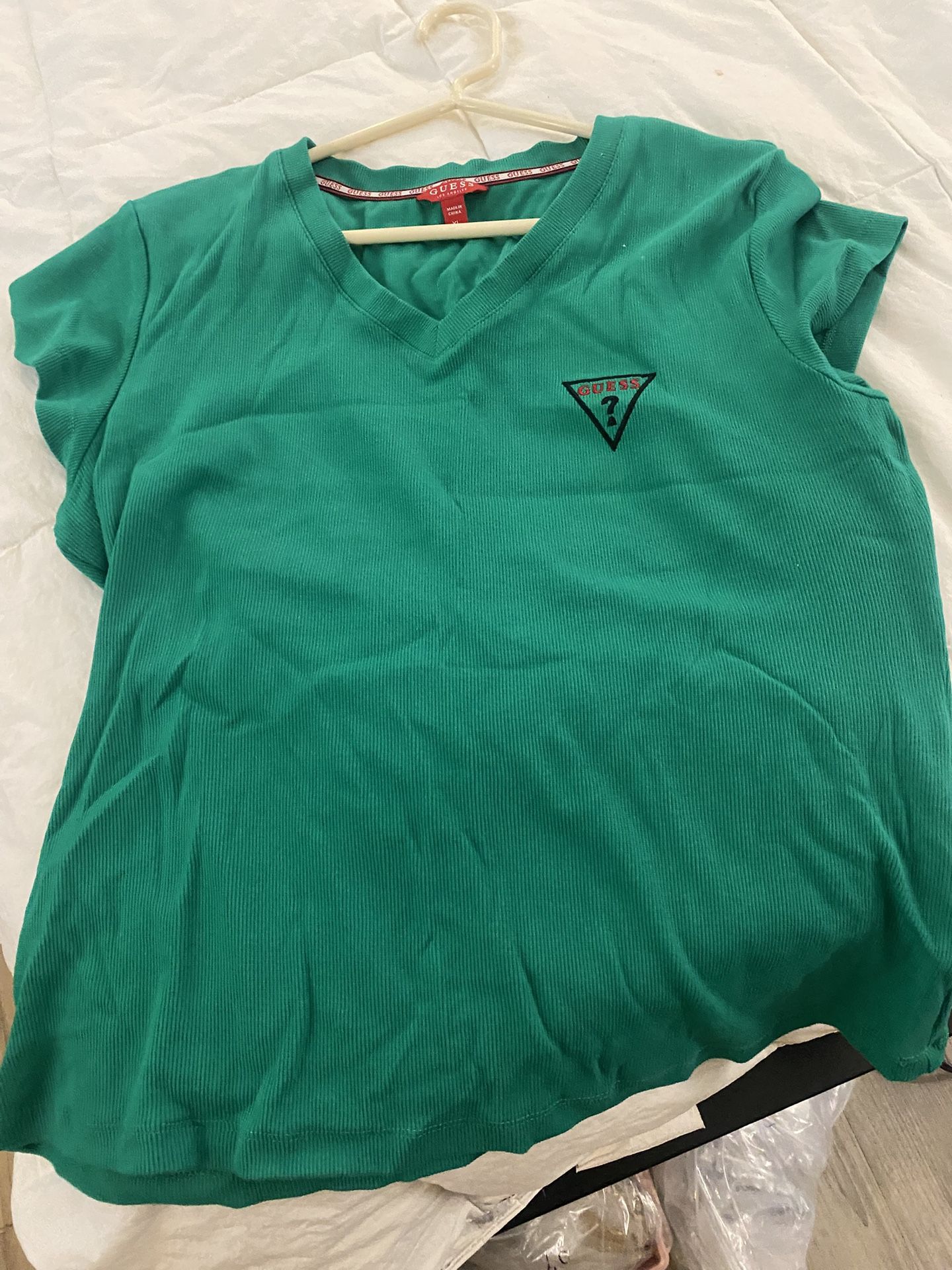 Guess TShirt Size XL