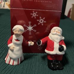 5 Sets Of Salt And Pepper Shakers