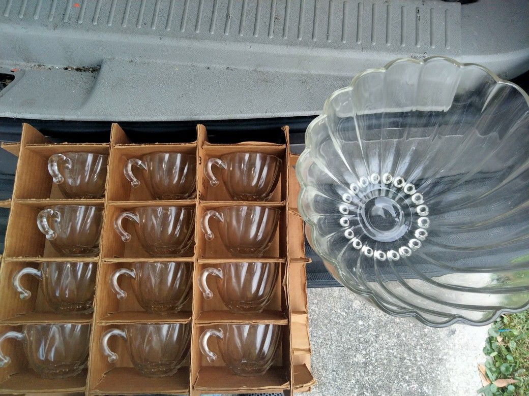 Vintage Punch Bowl Set