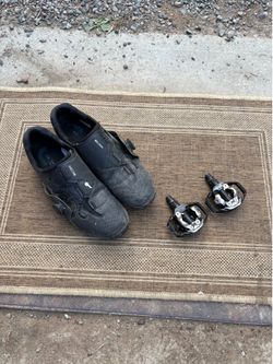 Road Bike Shoes & Pedals