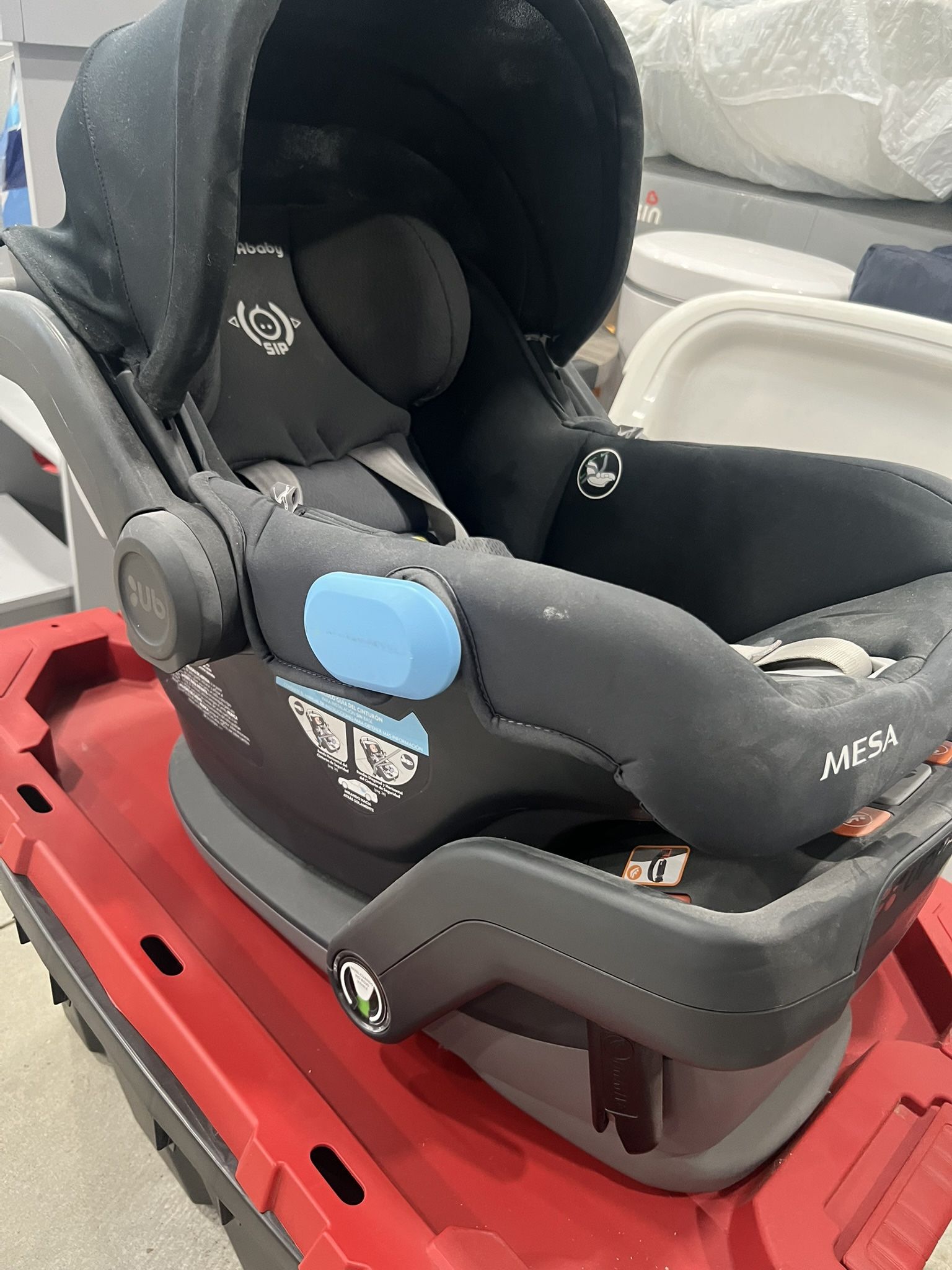 UPPAbaby Mesa V3 Infant Car Seat & Base
