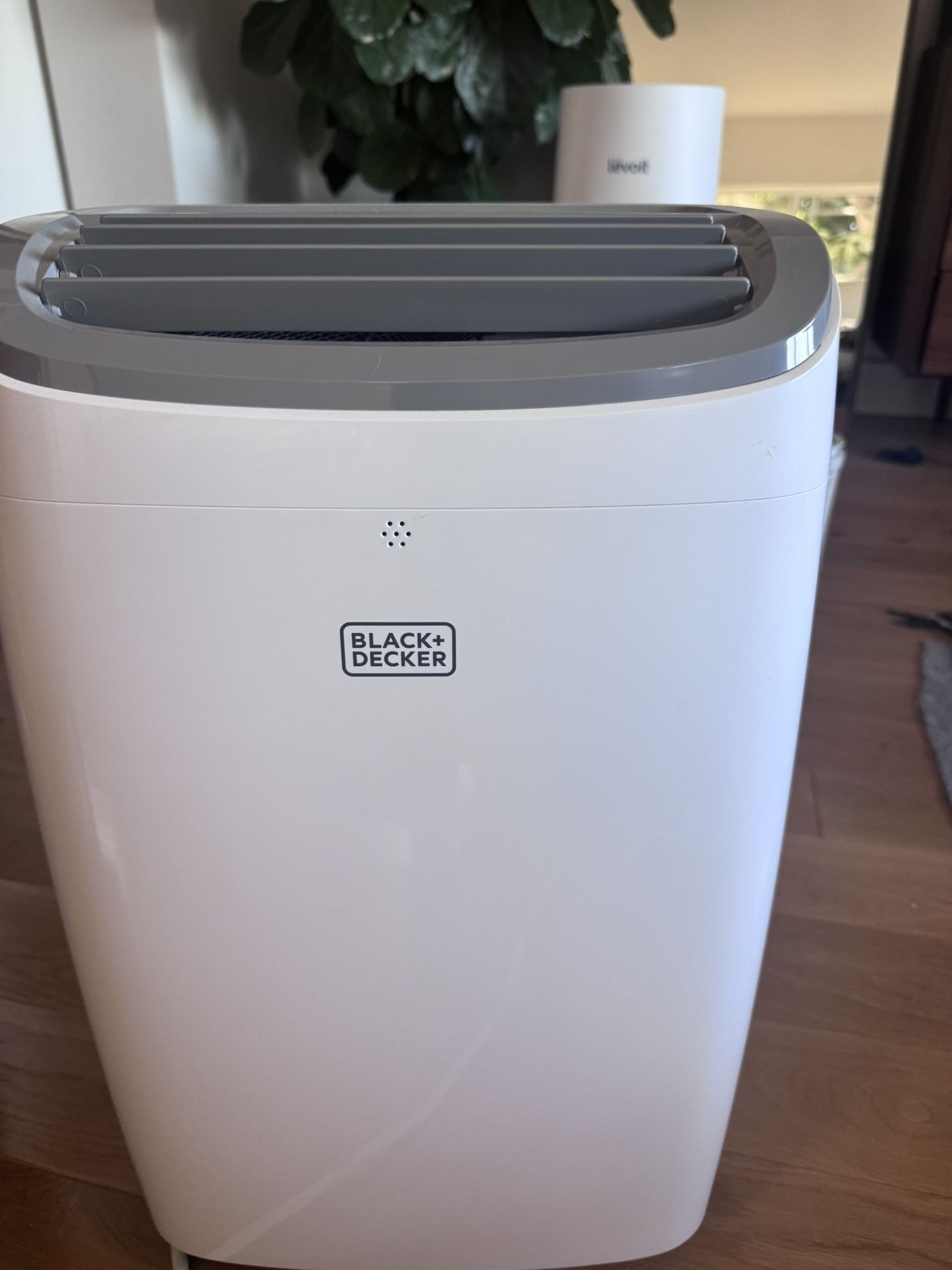 BLACK DECKER AC UNIT