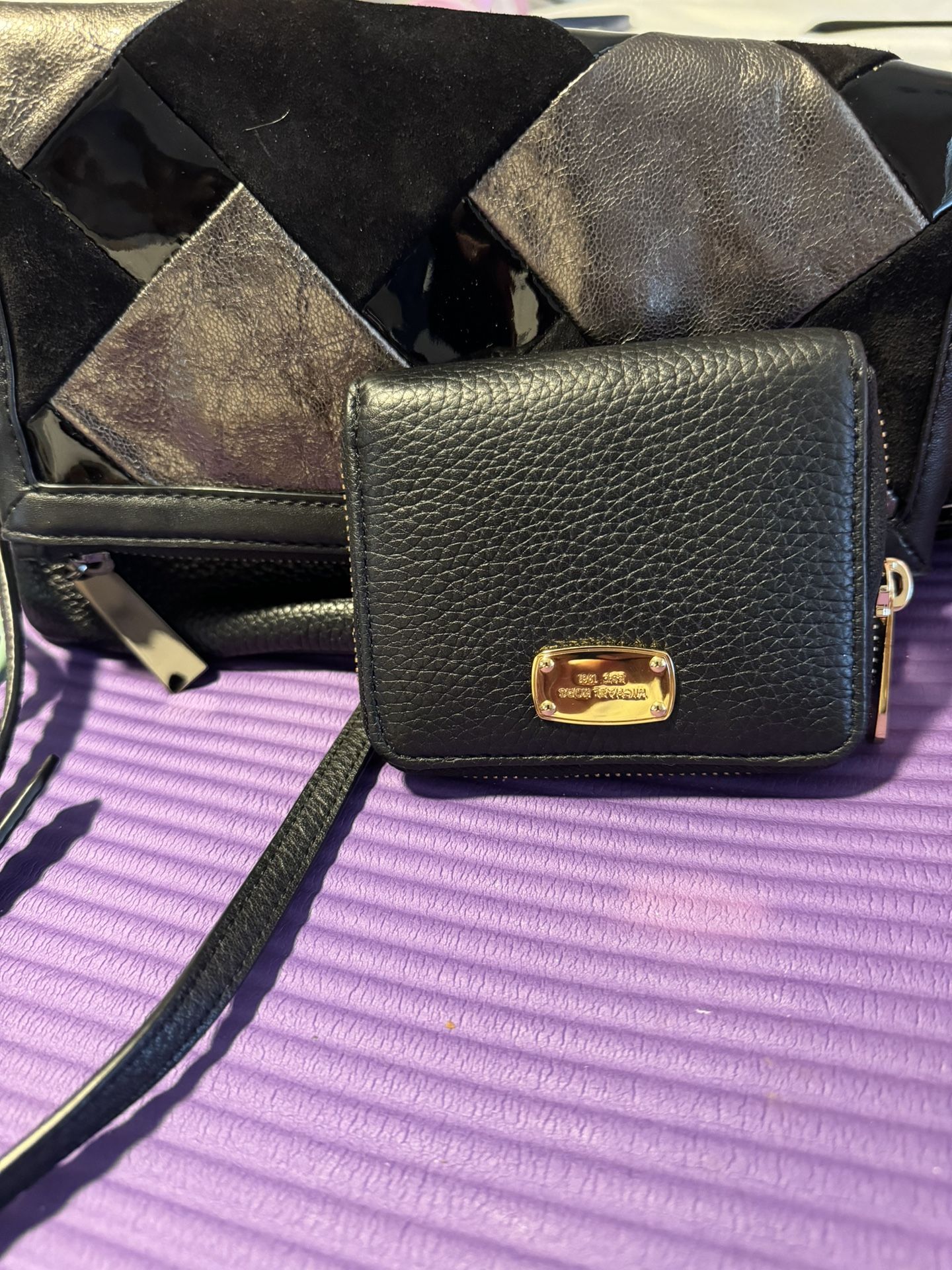 Black Michael Kors Cross Body Purse With Matching