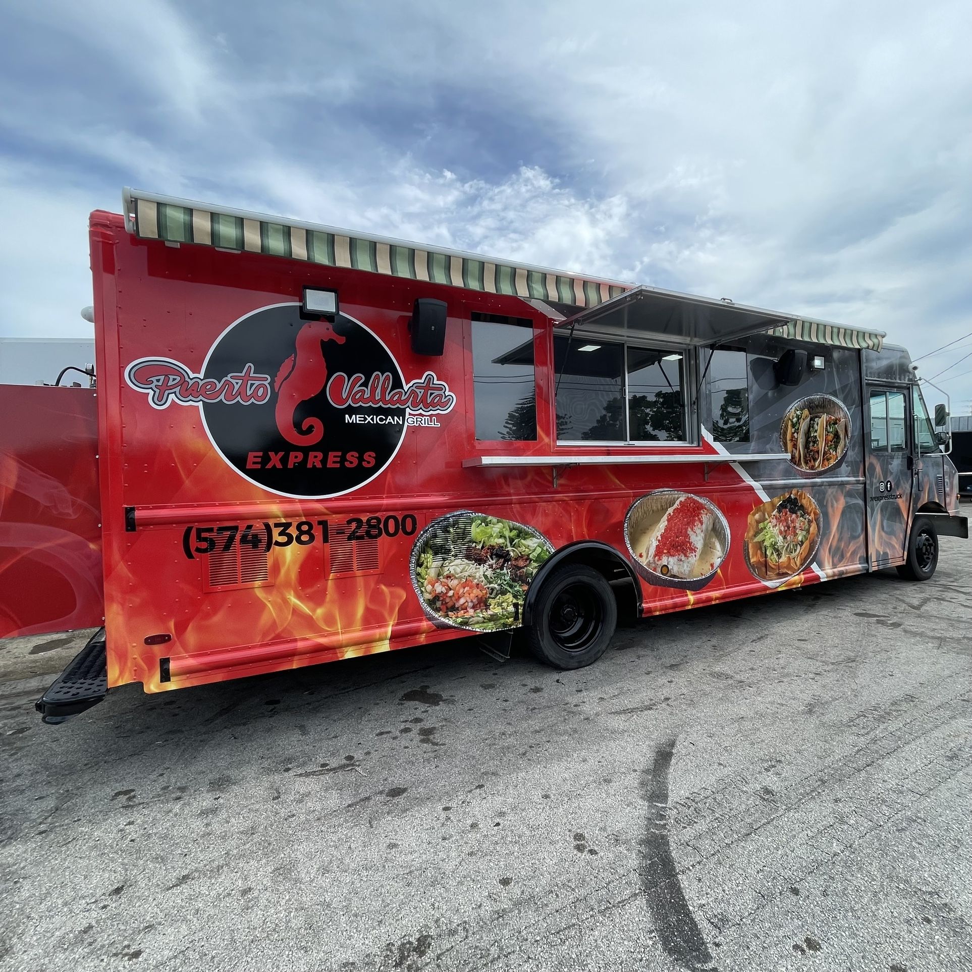 Food Truck / Camion De Comida