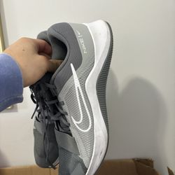 Men’s Nike Size 10.5