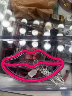 Lips light