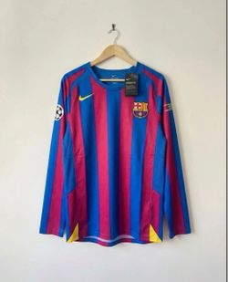 Ronaldinho #10 Barcelona 2006 Home Jersey Long Sleeve Size Medium