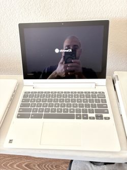 Lenovo Chromebook C330 2-in-1
