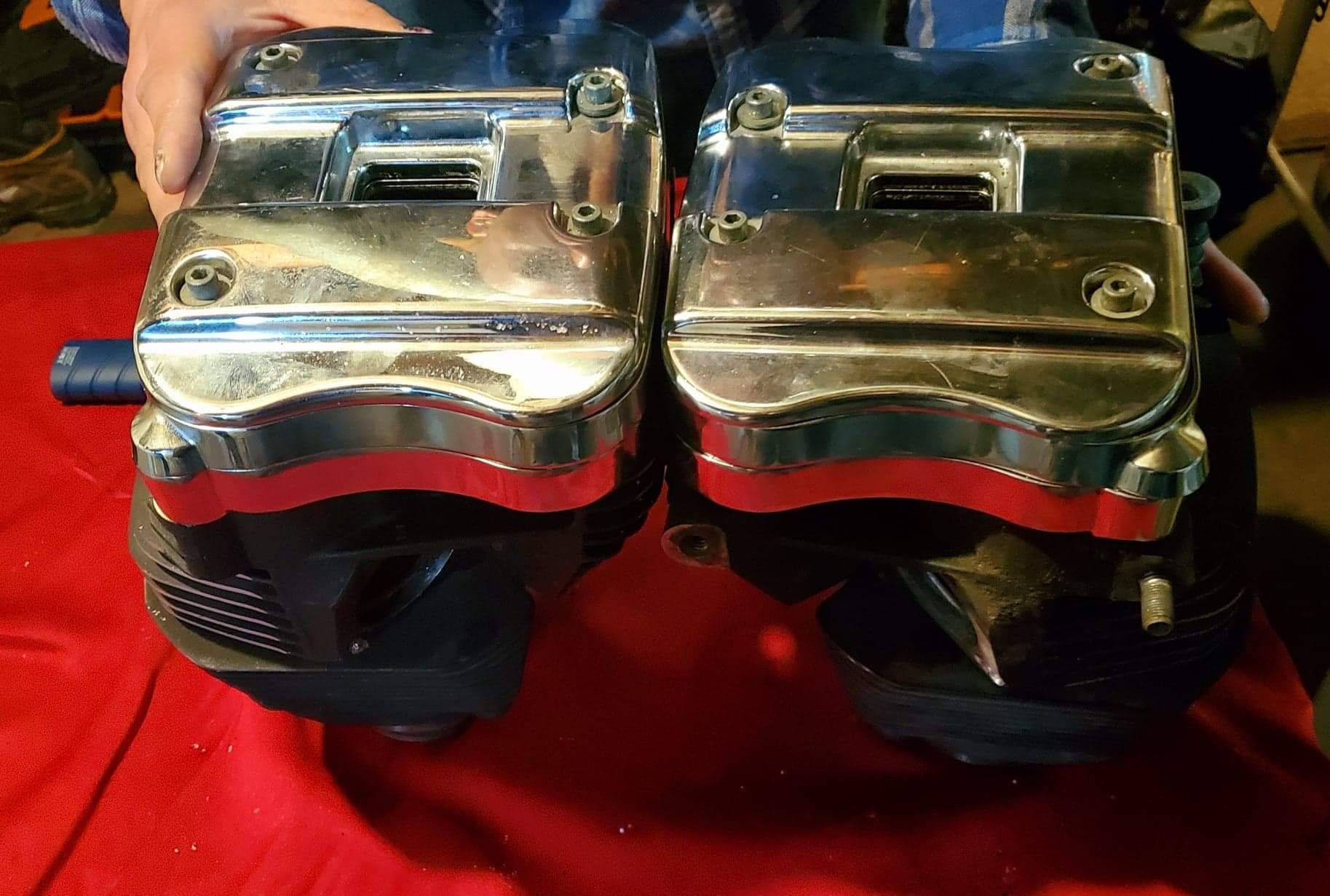 Photo Harley Davidson sportster 883 1200 chrome cylinder heads and rockerbox kit