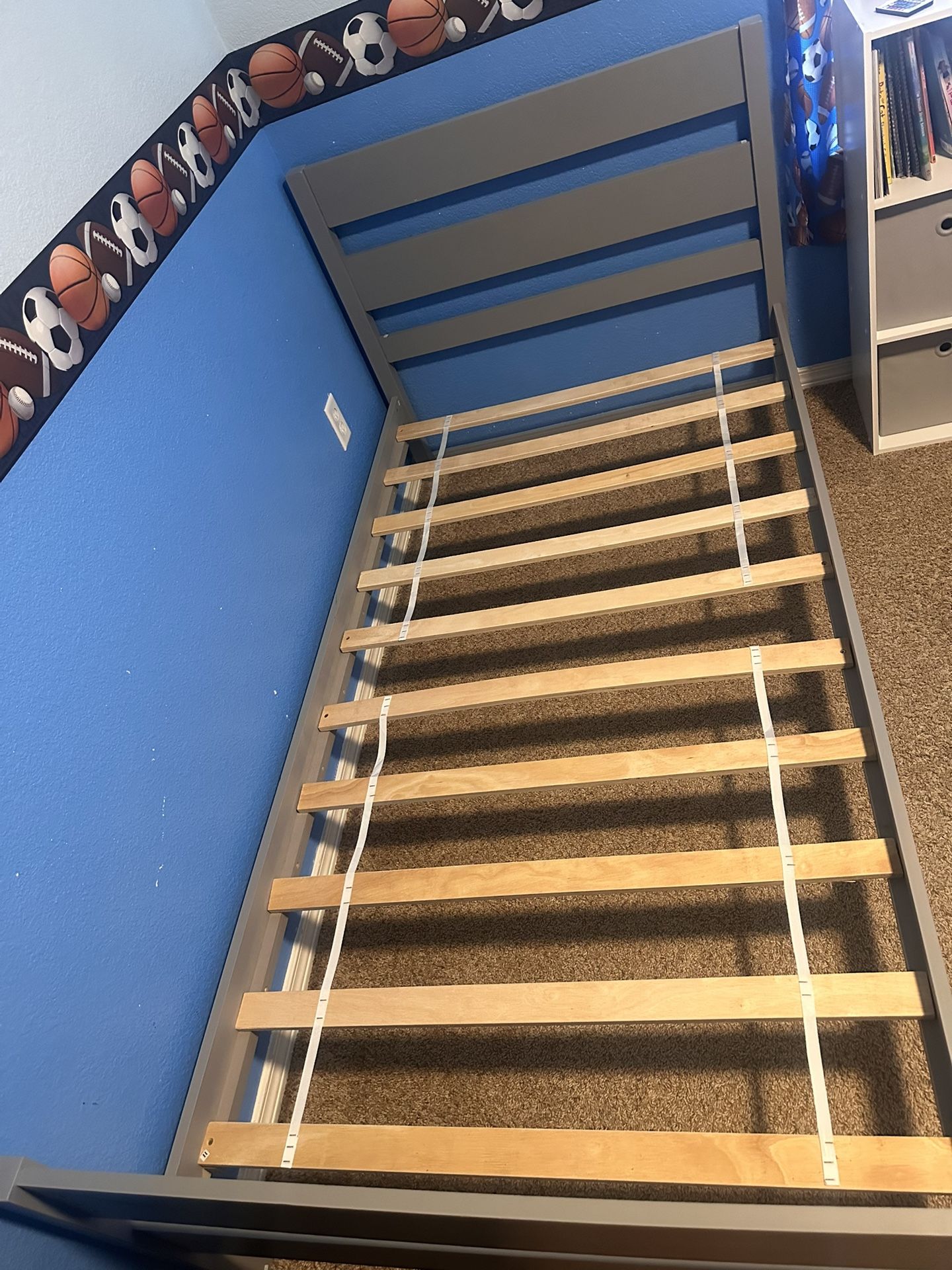 2 Twin Bed Frames (Gray)