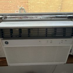 GE AC Window unit 14k BTU
