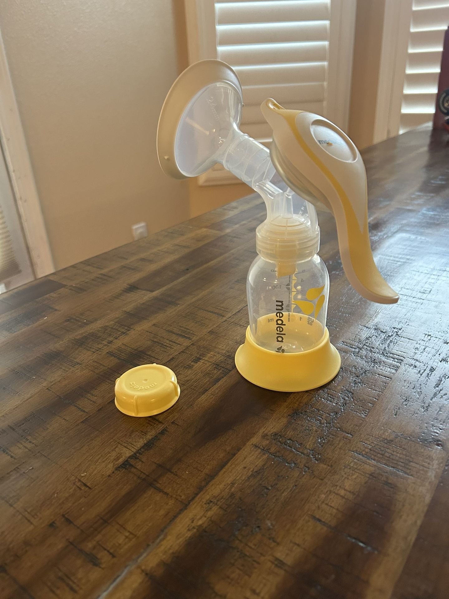 Medala Manual Hand Breast Pump